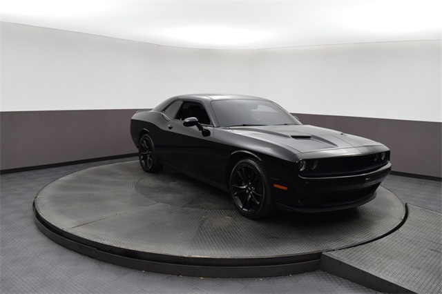 Pre Owned 2017 Dodge Challenger Sxt 2d Coupe In Bartlett N6084a Pre Owned 2017 Dodge Challenger Sxt